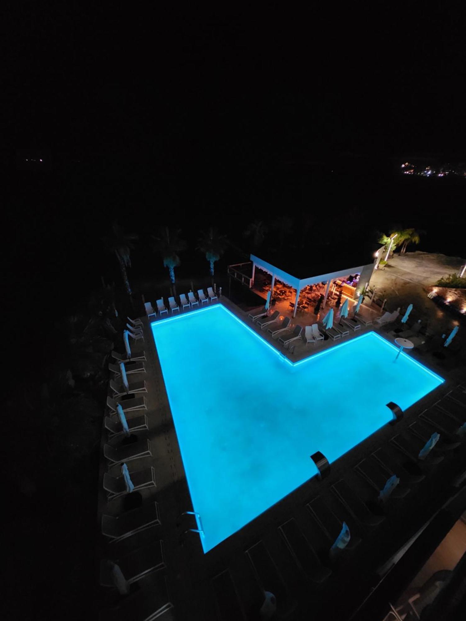 Joelle Premium Hotel Sarandë 外观 照片