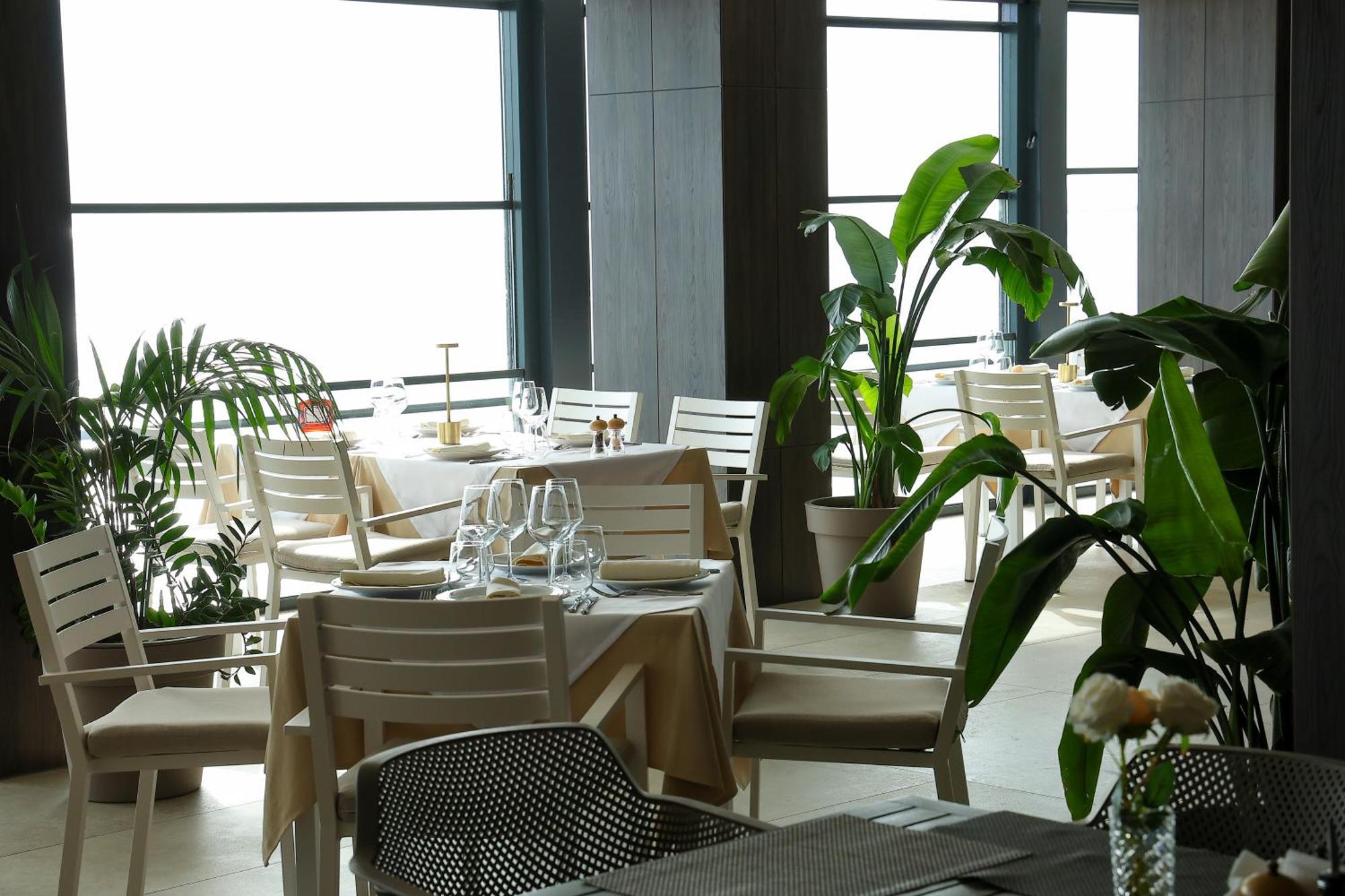Joelle Premium Hotel Sarandë 外观 照片